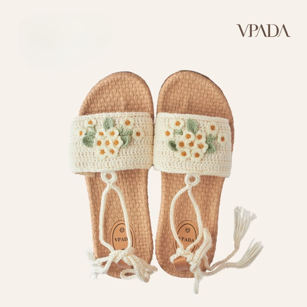 Daisy Tie Slides