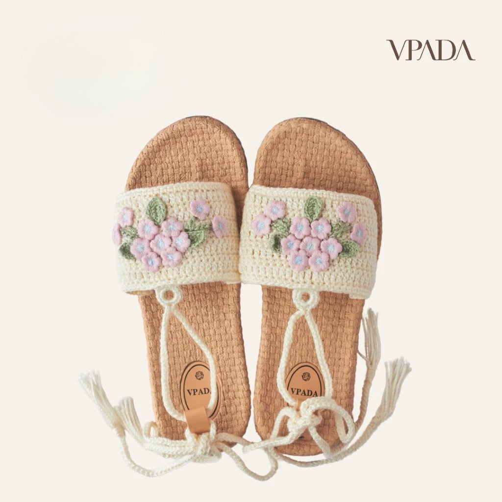 Daisy Tie Slides