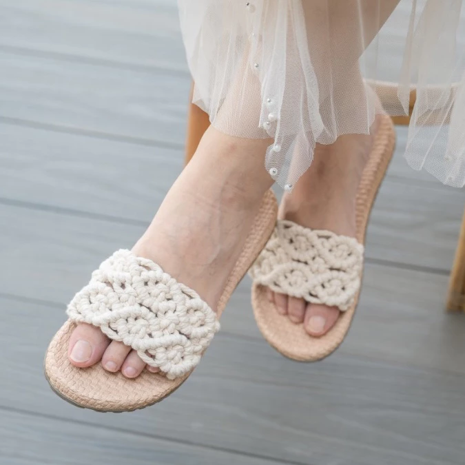 Pearl Knot Crochet Slides