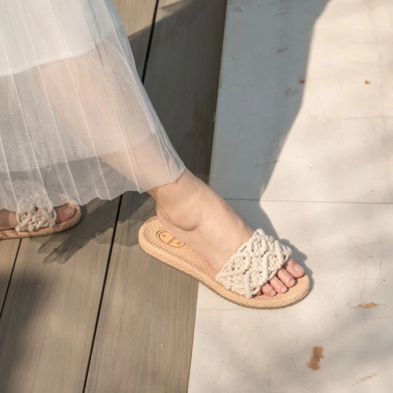 Pearl Knot Crochet Slides